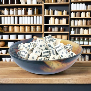 Dés de jeu en os de buffle poli, faits à la main, de haute qualité, style animalier, ronds, durables, écologiques, design personnalisable, cadeau de mariage - Product Image 1