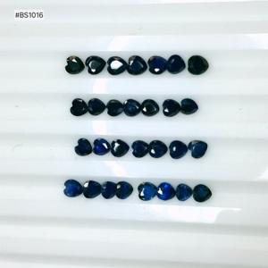 ไพลินสีน้ำเงินธรรมชาติ รูปหัวใจ คันชานา 29 เม็ด น้ำหนัก 6.43 กะรัต ผ่านการอบความร้อน เกรด 3A พลอยหลวม ความใสระดับดี สำหรับเครื่องประดับดีไซเนอร์ - Product Image 3