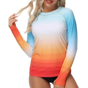 Camisetas de poliéster sublimadas de 220g, transpirables, con logo, de corte ajustado para mujer - Product Image 2