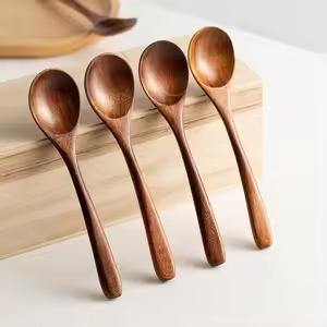 Cuchara de madera duradera para servir comida caliente, ideal para cocinar y servir en el hogar. - Product Image 6