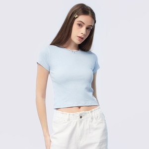 เสื้อครอปออกกำลังกายสำหรับผู้หญิง ดีไซน์ใหม่ทันสมัย ผ้าฝ้าย 100% น้ำหนักเบา แห้งเร็ว ระบายอากาศดี เป็นมิตรกับสิ่งแวดล้อม คุณภาพดี - Product Image 3