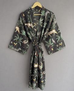 Robe tropicale à col en V pour femme, manches trois quarts, coupe ample, tenue décontractée d'été avec ceinture, imprimé numérique, tissée 100% polyester - Product Image 1