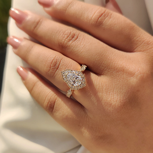 Anillo de compromiso vintage con diamante de corte pera cultivado en laboratorio, engaste halo, estilo antiguo, venta al por mayor, fábrica de joyería personalizada - Product Image 3