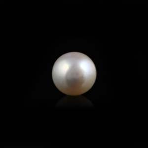 Loose Freshwater Pearl 5.55 Carat Oval AAA Grade Gemstone for Fine Jewelry - Product Image 1
