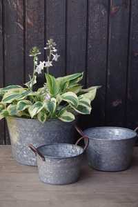 Modern Green Metal Flower <b>Pot</b> With Minimalist Design For Indoor Plants Desktop Use - Product Image 5
