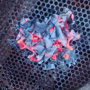 ถ่านกะลามะพร้าวธรรมชาติแบบเม็ด วัสดุคาร์บอนสูงสำหรับทำถ่านกัมมันต์ - Product Image 4