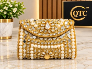 Pochette de soirée de luxe dorée perlée avec fermeture à rabat, ornée de strass, pour mariage, fête ou banquet - Product Image 3