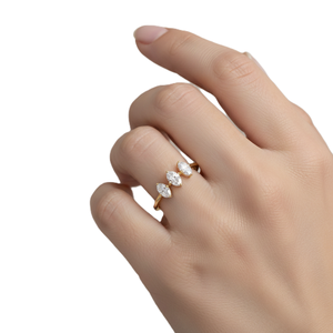 Bague de fiançailles minimaliste en or massif 10K 14K avec trois diamants de laboratoire taille marquise et moissanite, empilable, vente en gros - Product Image 6
