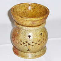 Fabricant et exportateur de magnifiques brûleurs d'huiles aromatiques en pierre ollaire sculptée, lampe aromatique décorative en pierre la plus vendue pour cadeaux