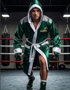 HAWK SPORTS INDUSTRIES Robe de boxe verte à capuche en polyester, durable, confortable, pour toutes les saisons, robe d'entraînement, emballage personnalisé - Product Image 3