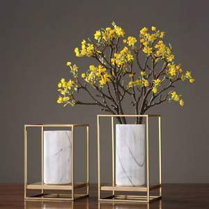 Pot de fleurs décoratif en céramique avec cadre en métal doré de luxe, pour table d'intérieur, support de plantes pour la décoration de la maison - Product Image 2