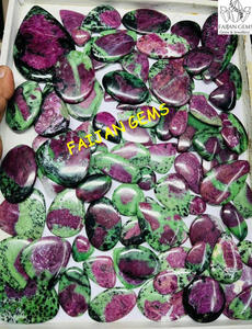 หินทับทิม Zoisite ทรงหลวมคุณภาพสูงเครื่องประดับหินอัญมณีทรงหลังเบี้ยแบบหลวมขายส่งคุณภาพสูงสำหรับเครื่องประดับ - Product Image 2