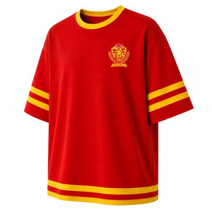 T-shirt à manches courtes rouge pour homme de la sororité NSPDK avec bordure jaune et lettres grecques, T-shirt décontracté en coton pour femme NSPDK - Product Image 2