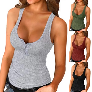 Vente flash : un débardeur tendance au silhouette élégante, parfait pour porter en superposition ou seul. - Product Image 6
