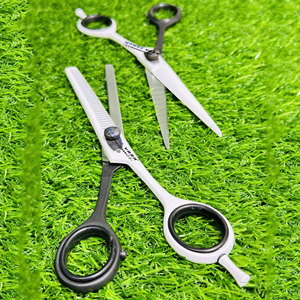Ciseaux de coiffure professionnels en acier inoxydable de 7 pouces, lot de 2, ultra-affûtés, pour la coupe des cheveux – Vente chaude - Product Image 2