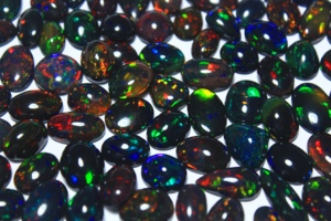 Ópalo de fuego de color, ópalo negro etíope natural, cabujón de piedra preciosa, formas mixtas, tratado ahumado, calidad súper fina para joyería - Product Image 4
