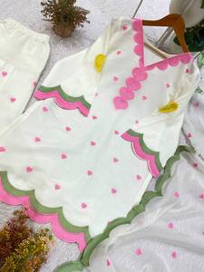 Nuevo Conjunto de Salwar Dupatta para Mujer, Diseño de Diseñador, Bordado con Lentejuelas, Reversible, Largo Regular, en Chanderi, Sin Arrugas - Product Image 6