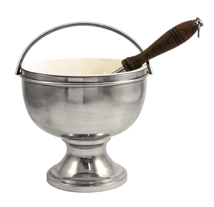 Aspersorio de agua bendita plateado cepillado con mango de madera, disponible a precios de mayoreo. - Product Image 1