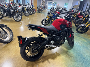 Motocicleta Deportiva FZ-09 2017 de Alto Rendimiento en Venta - Product Image 4