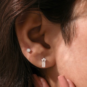 ต่างหูเพชรแล็บโกรว์ดีไซน์โดดเด่น 14k ทองคำแท้ น้ำหนักเบา สั่งซื้อจำนวนมากได้ จัดหาเครื่องประดับคุณภาพสูงอย่างยั่งยืน - Product Image 3