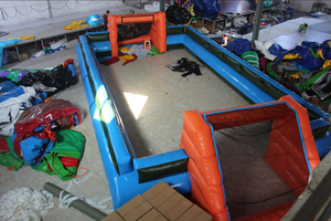 Cancha de fútbol inflable en oferta para eventos deportivos de fútbol comercial al aire libre. - Product Image 1
