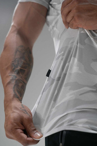 เสื้อยืดลายพรางลำลองสำหรับผู้ชาย – ผ้าคอตตอนผสมโพลีเอสเตอร์ทนทาน ขายส่งเพื่อการส่งออก รับทำแบรนด์ตามสั่ง - Product Image 3