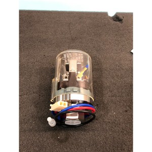 สวิตช์สุญญากาศ Sanwa Denki SVS-1 พร้อมขั้วต่อ - อุปกรณ์และอะไหล่เซมิคอนดักเตอร์ระดับโลกที่เชื่อถือได้ - Product Image 1