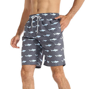Traje de Baño para Hombre en Gris Carbón con Estampado de Tiburón Azul Claro: Shorts de Playa de Secado Rápido con Cintura Elástica Ajustable - Product Image 2