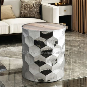 Table d'appoint en aluminium martelé avec dessus en bois - Product Image 2