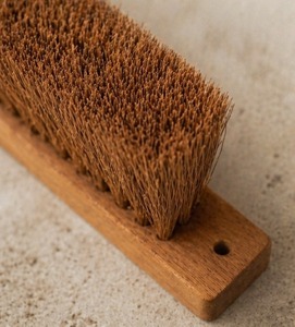 Mini Coconut Fiber Cleaning <b>Brush</b> with Wooden Handle for <b>Pet</b> or Horse cleaning or Household Use - Product Image 4