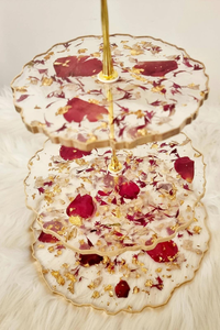 Support à gâteau en résine de haute qualité et au design unique, couleur unique, idéal pour les fêtes d'anniversaire, provenant d'Inde - Product Image 2