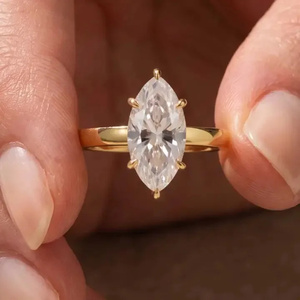 Anillo de Compromiso Clásico Chapado en Oro con Moissanita de 3.0Ct Corte Marquesa Blanca para Mujer, Estilo India. - Product Image 4