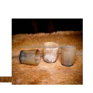 Vasos de cuerno blanco y negro con arte antiguo grabado | Vasos de lujo hechos a mano para bares, fiestas y regalos | - Product Image 6