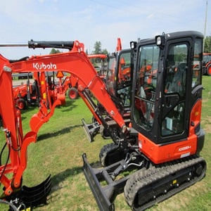 Mini-excavatrice Kubota KX033 4, machine compacte de terrassement, fonctionnement hydraulique fluide, moteur haute efficacité intégré - Product Image 1