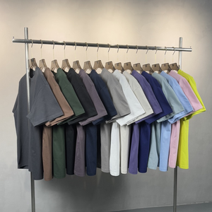 T-shirts de sport décontractés d'été respirants de haute qualité 240 g/m² avec logo personnalisé, séchage rapide, unis et vierges pour hommes - Product Image 2