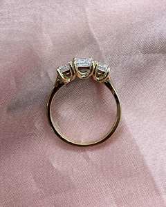 Bague de fiançailles solitaire en diamant de laboratoire taille marquise, bijoux de mariage de luxe, minimaliste, plaqué or 9 carats, cadeau d'anniversaire - Product Image 3