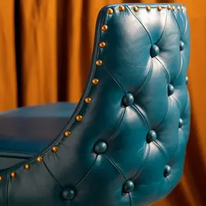 Taburete Chester de Alta Demanda, Azul, Moderno, Tapizado, con Estructura de Madera y Base Metálica, Giratorio y con Altura Ajustable - Product Image 5