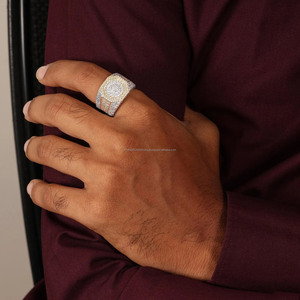 Anillo de Compromiso de Plata de Ley 925 con Baño de Rodio y Engaste Pavé, Moissanita Tallada, Estilo Lujoso, Anillo Bling Hip Hop Champion - Product Image 6