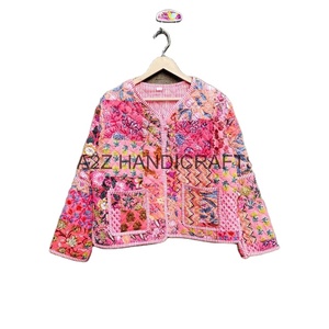 Chaqueta de cintura Kantha Vintage, ropa de temporada de invierno, estilo moderno, chaquetas multicolores Kantha de cintura Vintage, Abrigo acolchado hecho a mano - Product Image 1