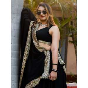 Grandes conjuntos de mujer Black Zari bordado Georgette Lehenga Choli para ropa de recepción - Product Image 4