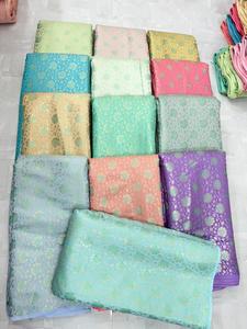 Tissu en soie jacquard brocart Banarasi de designer indien, résistant aux taches et aux plis, poids moyen 200g/m² pour articles haut de gamme - Product Image 5