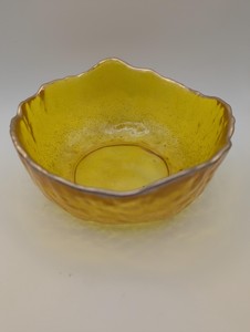 Cuenco de resina producido para decoración de hogares de lujo, que muestra una artesanía elegante, perfecto para amantes de la decoración de interiores de alta gama. - Product Image 2