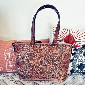 Western Bohemian Cowgirl Style Floral Hand <b>Tooling</b> <b>Tote</b> <b>Bag</b> Shoulder <b>Bag</b> Cowhide Leather <b>Tote</b> <b>Bag</b> Manufacturer Ready to Stock - Product Image 1