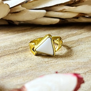 Trendy Design Bohemia Geometric White Agate Silver Eye Certified Women's 18K Gold Plated <b>Statement</b> <b>Ring</b> Wholesale/OEM/ODM - Product Image 1