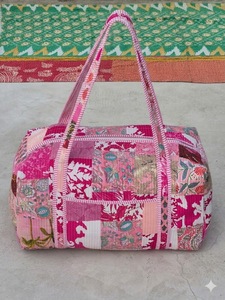 Pink Printed Textile Duffel Bag With <b>Rope</b> Handles Large Capacity Zipper Closure Weekender Travel Bag - Product Image 4