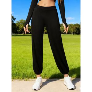 Pantaloni da yoga Harem Boho con spacco alto da donna, fluidi, alla moda e comodi - Product Image 5