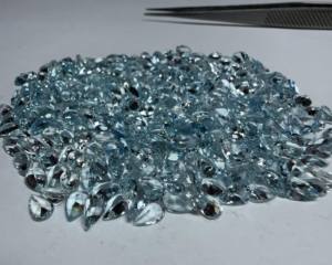 Piedra Preciosa de Aguamarina Natural AAA+++ Corte Esmeralda en Forma de Pera 6x4MM Facetada |   Piedra de Aguamarina Azul Suelta para Joyería y Venta al por Mayor - Product Image 2