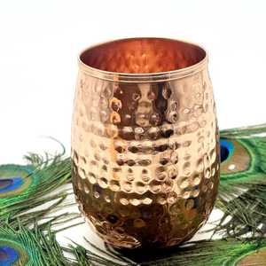 Vaso de Cobre Puro Martillado a Mano |   Vaso Ayurvédico para Beber de 3.5 Pulgadas |   Vaso de chupito sin tallo |   Regalo de Bienestar y Decoración para el Hogar - Product Image 3