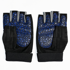 Guantes de Gimnasio de Material PU con Correa Ajustable para la Muñeca y Agarre de Medio Dedo para Levantamiento de Pesas, Fisicoculturismo, Deportes y Ejercicio - Unisex - Product Image 3