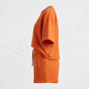 Ensemble de shorts tricotés 2 pièces orange pour femmes, col rond, manches courtes, coupe ample, couleur unie, décontracté, printemps-été - Product Image 3